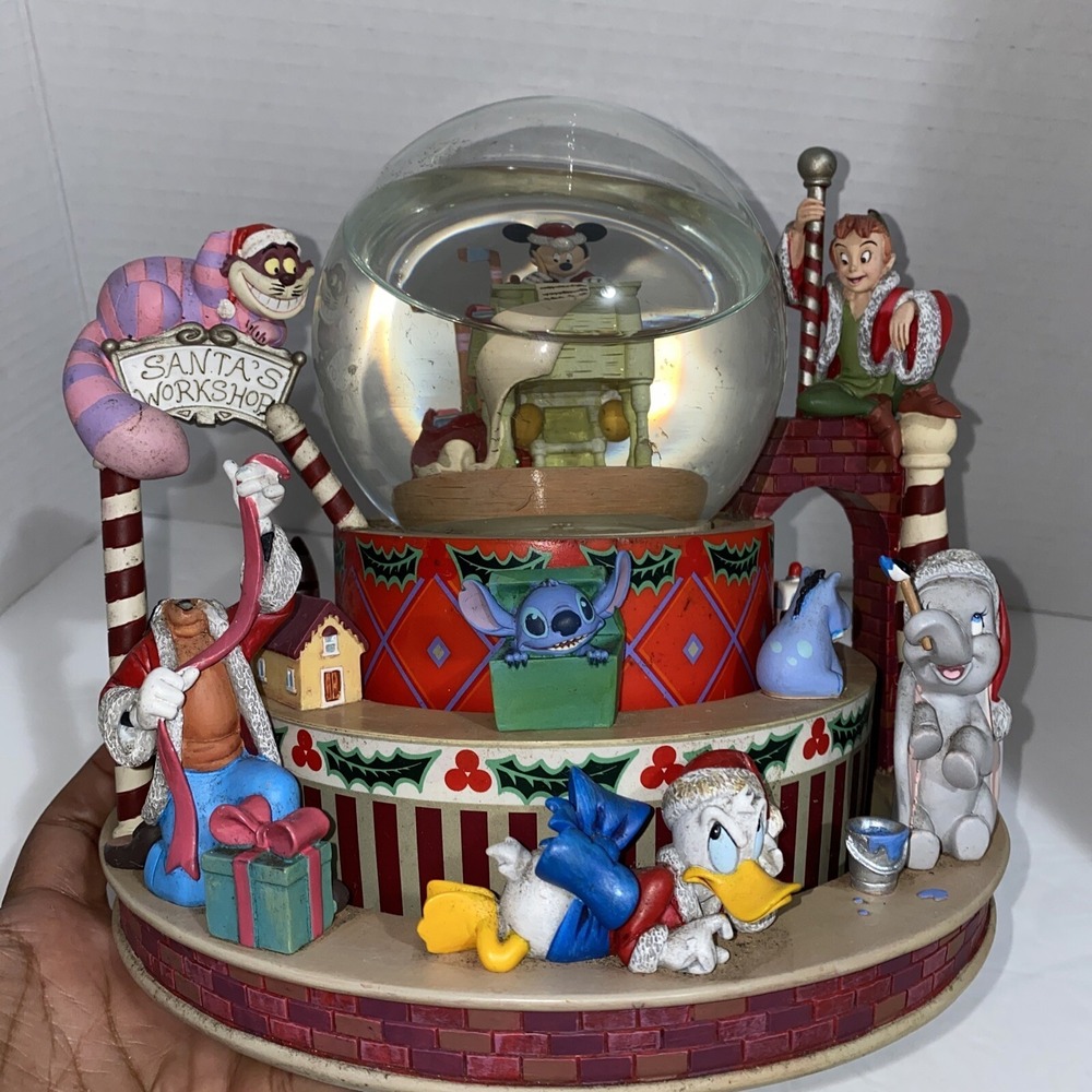 *RARE*Disney*Mickey Mouse‎ Christmas-Santas Workshop Snow globe READ